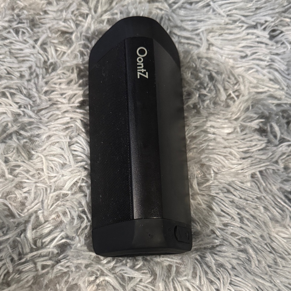 Black Portable Bluetooth Speaker